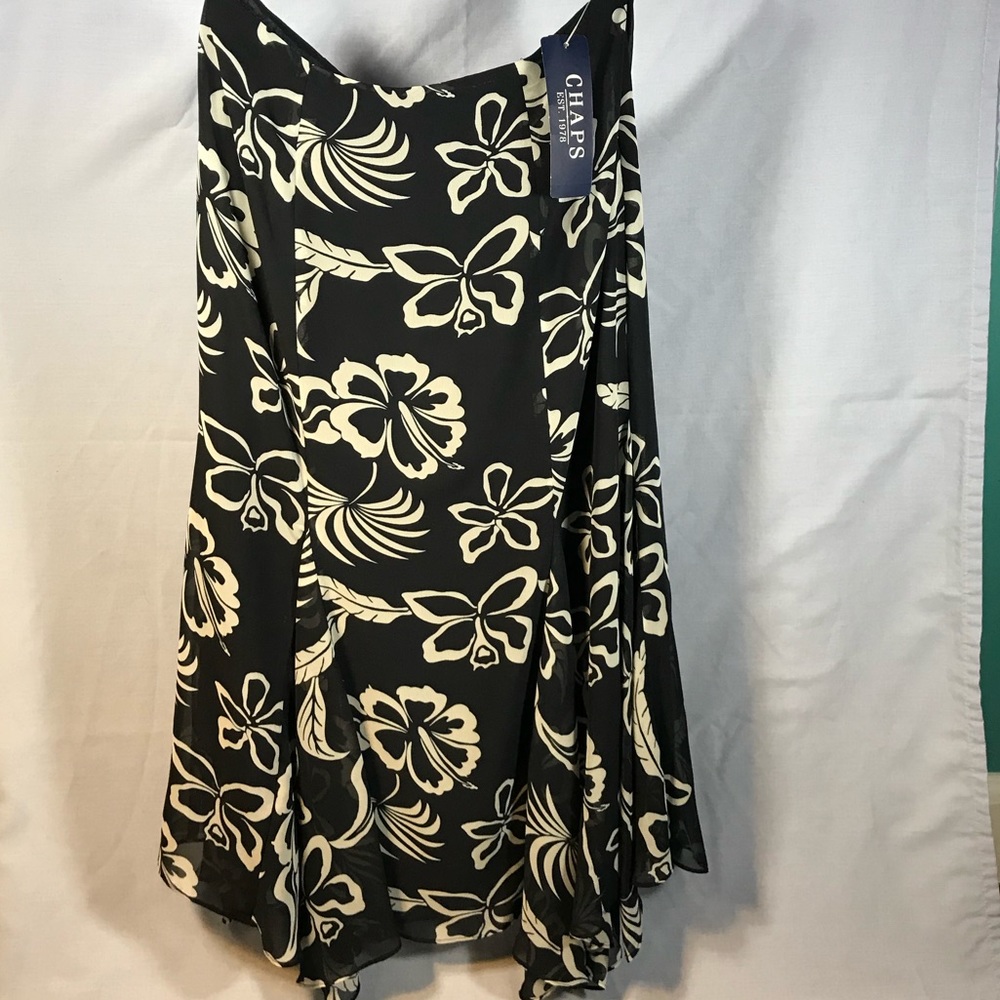 NWT Chaps floral below knee skirt